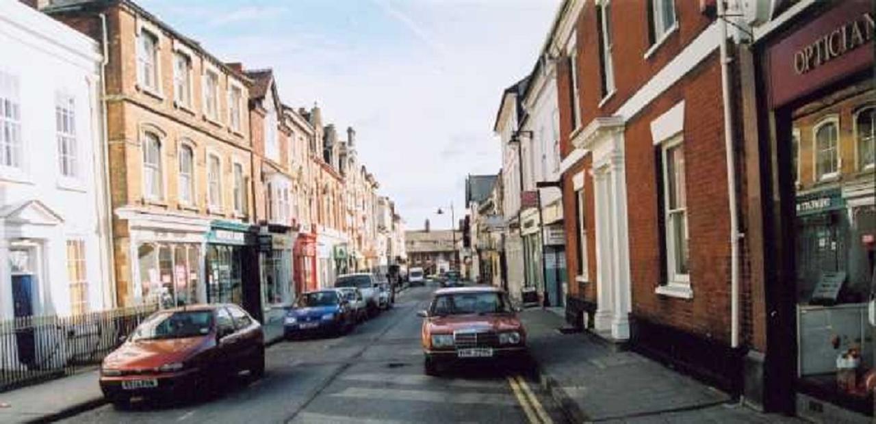 Swindon Old Town Duplex - Entercloud9Sa Leilighet Eksteriør bilde